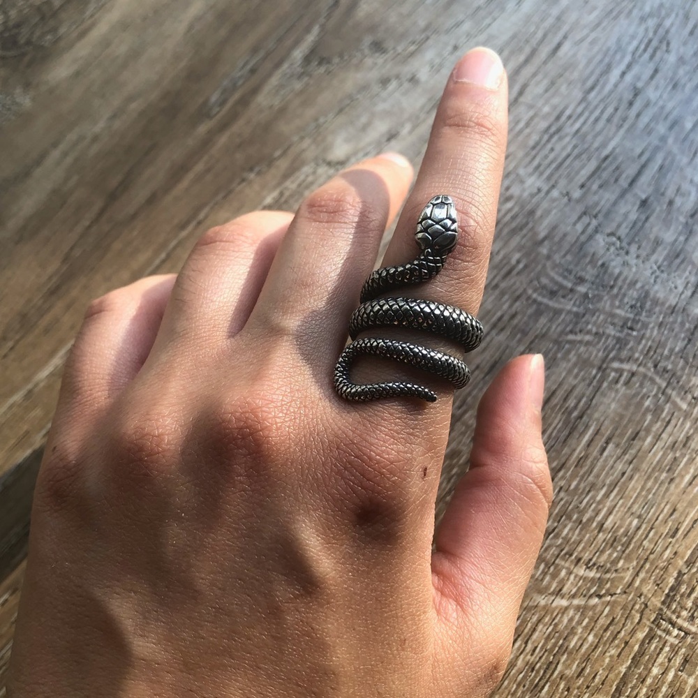 Silver Snake Ring - Picture 4 of 4